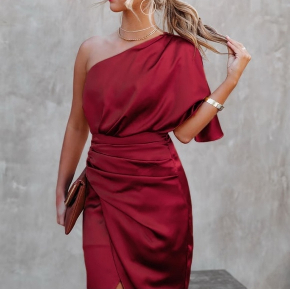 Cupshe Vibrant Red Garment